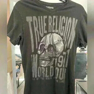 True Religion V Neck T Shirt Skull Small